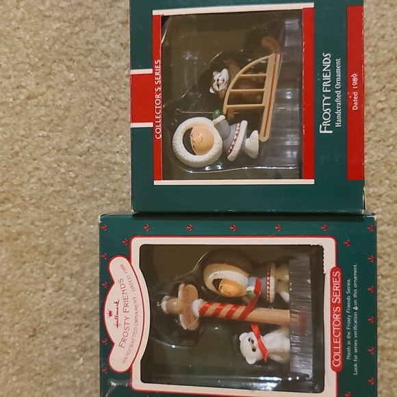 Hallmark set-12 frosty friends Ornaments from 1986-1997 - Picture 3 of 17